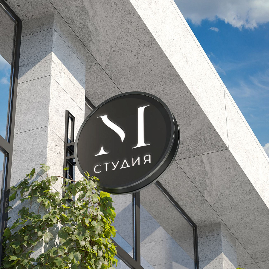 C прорезной панелью и инкрустацией